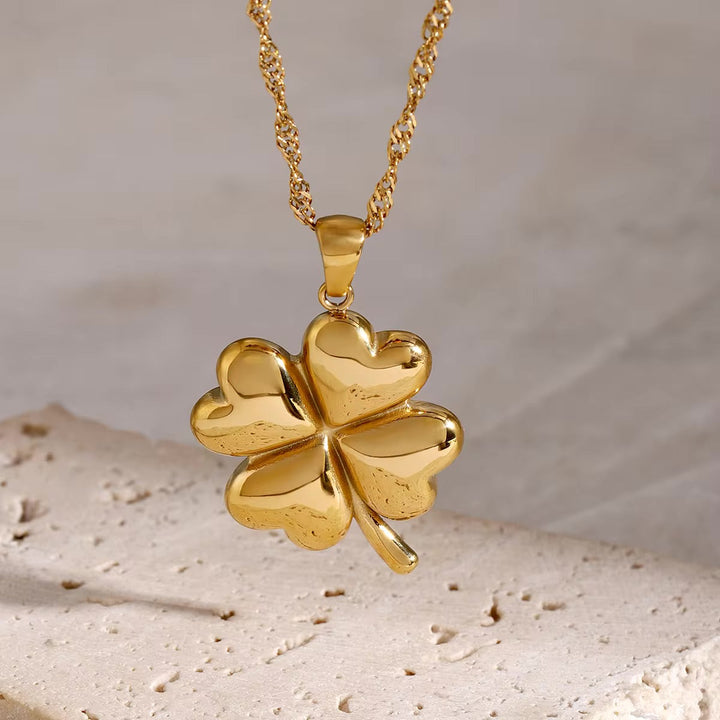 Ella Clover Gold Necklace